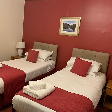 Royal Sportsman Hotel Porthmadog Esterno foto